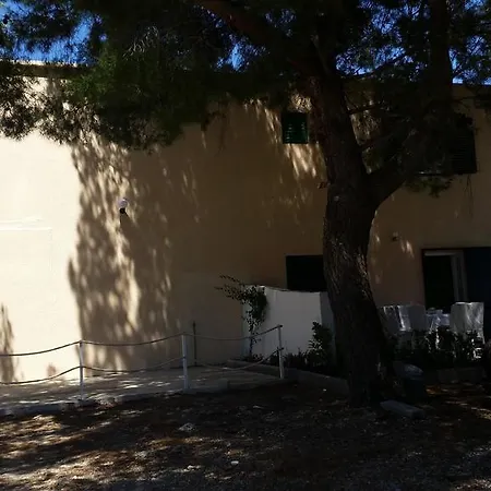 With A Parking Space Podaca 14052